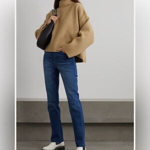 FRAME. Le Super High Straight jeans. Size 26